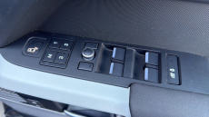 Land Rover Defender 2.0 D240 SE 110 5dr Auto Diesel Estate